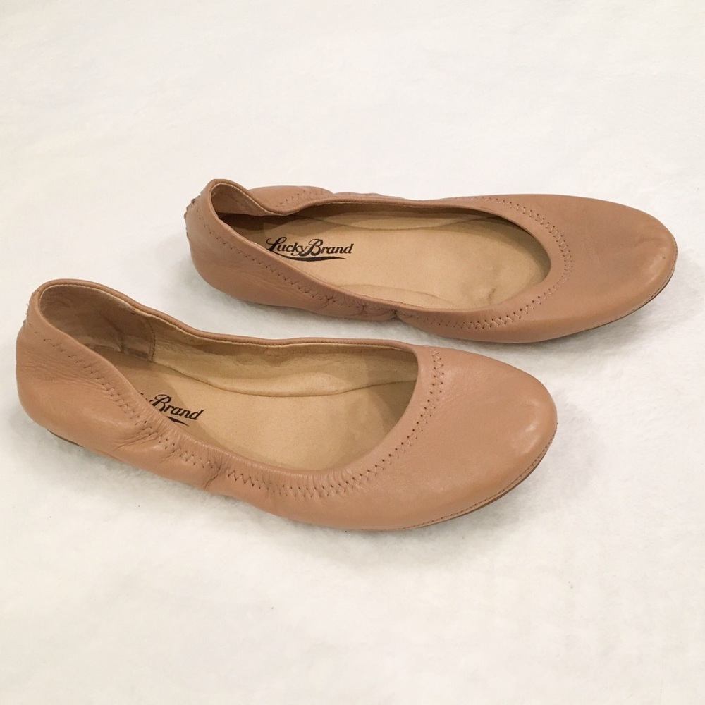 Lucky brand flats size 7